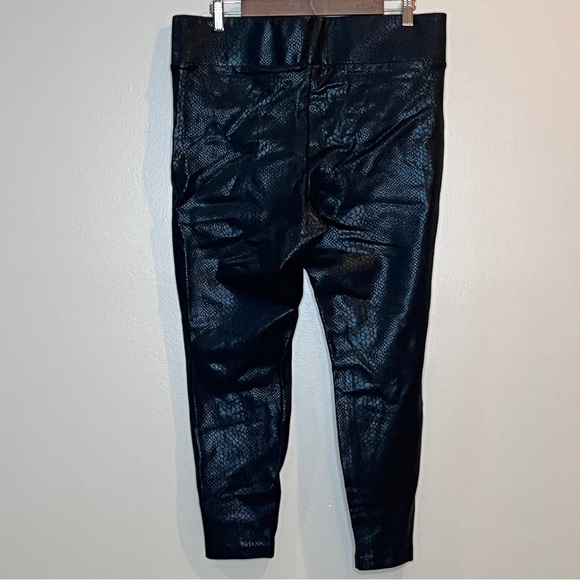 Torrid Black Metallic Snakeskin Skinny Ankle Length Leggings Womens Plus Size 1X - Picture 3 of 12